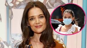 Select from premium katie holmes of the highest quality. Suri Cruise Sieht Ihrer Mama Katie Holmes Immer Ahnlicher Promiflash De