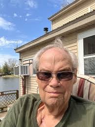 Heidi Kern's Instagram, Twitter & Facebook