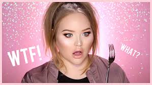Hacks tips tricks to make nose look smaller with contouring & highlighting; Contour Your Nose Using A Fork Nikkietutorials