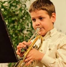 ISTITUTO DI MUSICA H. W. HENZE: ANNUNCIATE LE BORSE DI STUDIO 2024/25