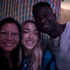 🚶🏻‍♀️ WALKING ON SUNSHINE 🚶🏻‍♀️ Trying to add more movement to my day.  🚶🏻‍♀️ When the sun is shining like this, it makes it so much easier.  ---------------------------------------------------------- *Definitely a  day to