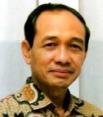 Items · Scholarships & Connections · Omeka Exhibit