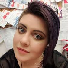 Abbey Howard (ง •̀_•́)ง (@notspoopyghosts)