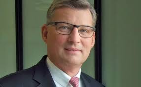 Stöbern am besten moore haspa bank hamburg design ideen hier. Jorg Finck Wechselt Zur Bethmann Bank