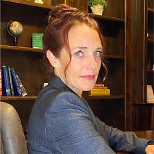 Laura Knutson Email & Phone Number