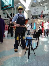 File:Cosplay of TF2 Engineer (with turret), Anime Expo 2011  (5917934088).jpg - Wikimedia Commons