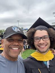 Garrett Winn's Instagram, Twitter & Facebook