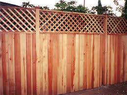 A horizontal privacy fence is a modern fence design that incorporates wood, vinyl, composite or some other type of infill material in a horizontal layout. Traditional Wood Fencing J W Lumber
