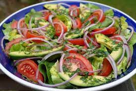 Recetaa Para Preparar Una Sencillla Ensalada Mixta De Lechuga Tomate Cebolla Y Aguacate Con Aderezo De Limon Y Cila Aderezo De Limon Ensaladas Frescas Comida