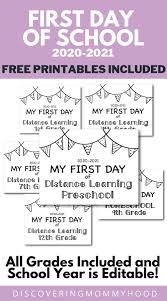 First Day Of School Free Printable Sign For Back To School In 2020 School Signs First Day Of School First Day Of School Quotes