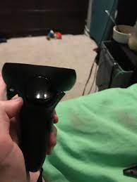 Part Of My Oculus Quest Controller Popped Out How Can I Fix It Oculusquest