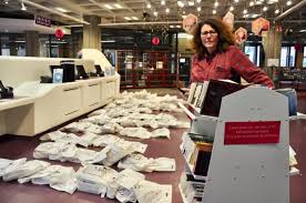 Bibs En Boekhandels Brengen Boeken Bij Je Thuis In Coronatijden Iedereen Leest