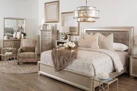 Four Piece Transitional Crocodile Textured Bedroom Set In Silver Cozy Room Bedroom Decor Cozy Bedroom Sets