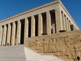 Jun 19, 2021 · anıtkabir'e yapılan bu mekansal saygısızlıkla ilgili harekete geçmeyen, oyalama taktiği ile 'değerlendiriyoruz' diyen anıtkabir komutanlığı hakkında görevi kötüye kullanmaktan suç duyurusunda bulunduk açıklaması yaptı. File Anitkabir Jpg Wikimedia Commons