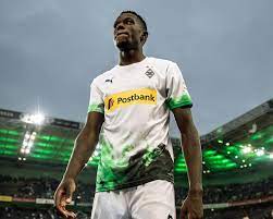 Denis lemi zakaria lako lado (born 20 november 1996) is a swiss professional footballer who plays as a defensive midfielder for bundesliga club borussia mönchengladbach and the switzerland national team club career. Bundesliga Denis Zakaria Who Is Borussia Monchengladbach And Switzerland S Midfield Marvel