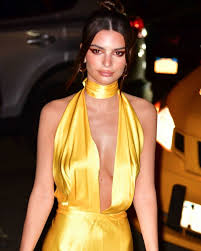 Ratajkowski cut a cool, retro figure in the pared back wedding look. Emily Ratajkowski Stuns In Plunging Yellow Dress For Marc Jacobs Wedding Celebrity News Showbiz Tv Express Co Uk