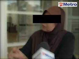 Erzaldi bersama istri dan ketiga anaknya melaksanakan salat idul fitri dengan menerapkan protokol kesehatan (prokes). Nafsu Puas Cerai Sms Isteri Kedua Tanggung Derita Tidak Diberi Nafkah Bhg1 Youtube