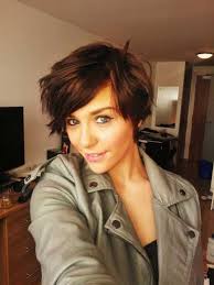 Curl away the hair at the bottom and set it up using a blow dryer. Short Haircuts Not Sure If I M Ready For This But I Love It Hair Styles Short Hair Styles Thin Hair Haircuts
