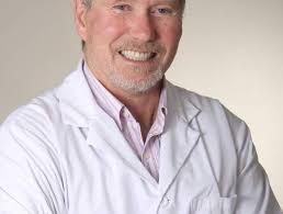 Dr Robert Annis -Quiropractico Canadiense 🦛