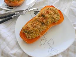 L'article courge butternut farcie à la fourme d'ambert est apparu en premier sur geekette cuisine. Courge Farcie Au Quinoa Champignons Et Poireaux L Ananas Blonde