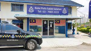 Polis dan masyarakat berpisah tiada, tepat seperti slogan yang dipegang oleh anggota polis diraja malaysia, sememangnya perkara ini tidak dapat disangkal begitulah juga halnya yang terjadi dalam sebuah situasi yang dialami oleh lans koperal komathi narayan dari balai polis salak selatan baru. Sempena Hari Balai Polis Salak Selatan Kuala Lumpur Facebook