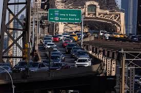 New York City drivers are spending more time stuck on the road than  anywhere else.⁠ ⁠ Motorists in the city lose about 101 hours annually to  gridlock. The delays carry an estimated
