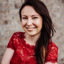 Spinach Stuffed Spaghetti Squash With Parmesan Cream Sauce