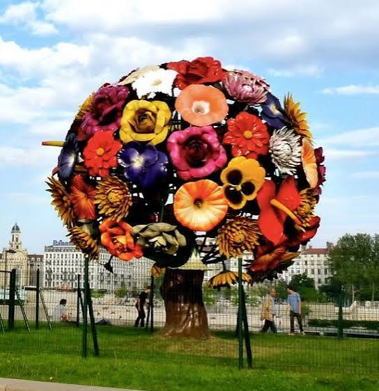Work by Choi Jeong-Hwa