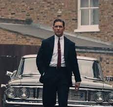 Tom hardy is great as the kray twins, and brings enough wit and menace to both parts to make legend an enjoyable watch. Drei Ikonische Filmstars Drei Weisse Hemden Apposta