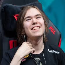 Lucky (Philip Ewald) CS2 Statistiken