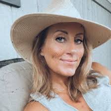 Rachel Rucker (RachRucker)