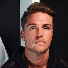 A vocal mc and entrepreneur hailing from leeds, tom has climbed the ladder of music stardom with a string of club. Tom Zanetti Bio Family Trivia Famous Birthdays