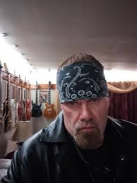 Hi my name is Christina aka chrissy I hope that maybe I can spark a  friendship and maybe find my forever women wife best friend I'm loving  caring kind I tell it