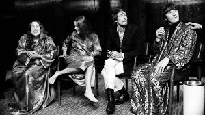 Les mamans et les papas. L Ephemeride Du Mardi 14 Mai 2019