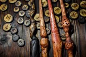 Das kann jeder machen, der ein. Zauberstab Basteln Anleitungen Ideen Fur Kleine Zauberer Und Hexen