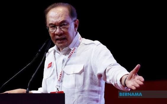 BERNAMA - Don't Threaten Or Betray Unity Government - PM Anwar