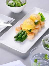 アスパラガスのオランデーズソースがけ by 英国大使館 レシピ レシピ アスパラガス 料理 レシピ
