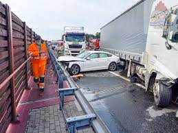 Kent news the westbound carriageway is closed. Carambola On A2 Four People Injured World Today News