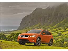 The crosstrek hybrid automatically adapts to driving needs, using only the electric drive motor, the gasoline engine or combining output of the two, depending on conditions and always prioritizing maximum efficiency. 2016 Subaru Crosstrek Hybrid Pictures 2016 Subaru Xv Crosstrek Hybrid 2 U S News World Report