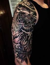 Black And White Upper Arm Half Sleeve Tattoos For Men 125 Best Half Sleeve Tattoos For Men Cool Ideas Designs 2020 Guide Cool Half Sleeve Tattoos Half Sleeve Tattoo Half Sleeve Tattoos Designs
