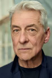 Tom Knight's Instagram, Twitter & Facebook