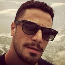 Comentem homens bonitos, estou de olho nas respostas! Felipe Titto Felipetitto Twitter