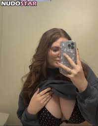 Peachpicnic  Peach  itspeach_ Nude Leaks OnlyFans Photo 8 - NudoStar