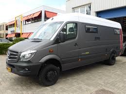 Two Tone Sprinter Think I D Go Matt Black Instead Of The White Mercedes Sprinter Fourgon Amenage Mercedes