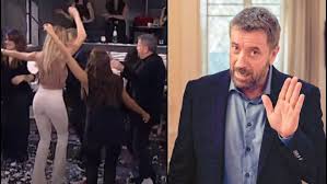 Τον σπουδαίο στιχουργό κώστα βίρβο τιμά η εκπομπή «στην υγειά μας ρε παιδιά!» με τον σπύρο παπαδόπουλο το σάββατο 5 δεκεμβρίου στις 21.00 στον σκαϊ. Xamos Me To Sthn Ygeia Mas Balte Rapid Test E3w Apo Ta Mpoyzoykia Gia Na Anoi3oyn Pics Plus Viral Gazzetta Gr