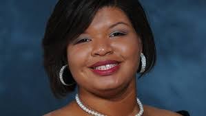 Elise Malone's Instagram, Twitter & Facebook