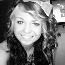 Nikki Beall's Instagram, Twitter & Facebook