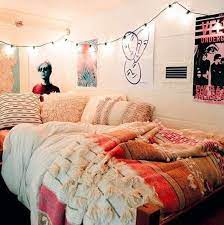21 Dream Dorm Rooms That Ll Make You Want To Run To The Store Asap Dream Dorm Room Dorm Room Inspiration Cute Dorm Rooms