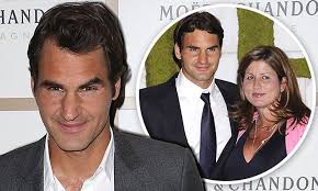 Despite being swiss in nationality, she was born in slovakia. Roger Federer Reveals He First Kissed Wife Mirka At Sydney Olympics Daily Mail Online