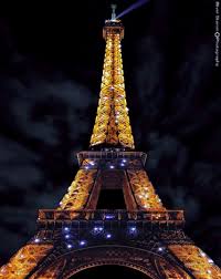 The eiffel tower is the highest monument and also most visited monument of france. Der Eiffelturm In Der Nacht The Eiffel Tower At Night From Paris France Foto Bild City France Night Bilder Auf Fotocommunity